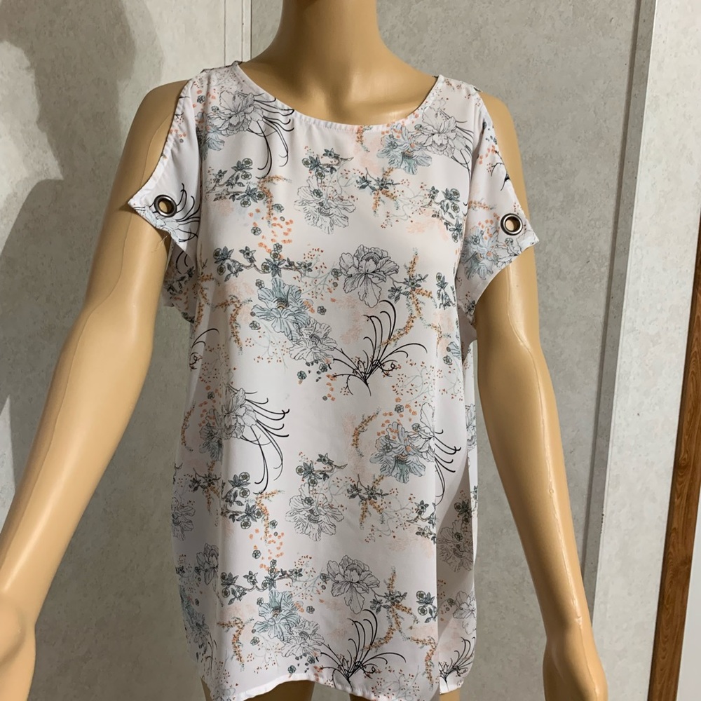 Pretty, flowy cold shoulder blouse